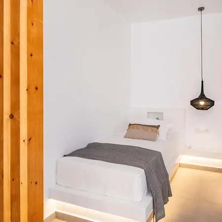 Chanos Luxury Paros * Αλυκή