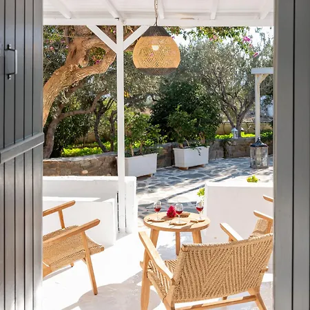 Chanos Luxury Paros